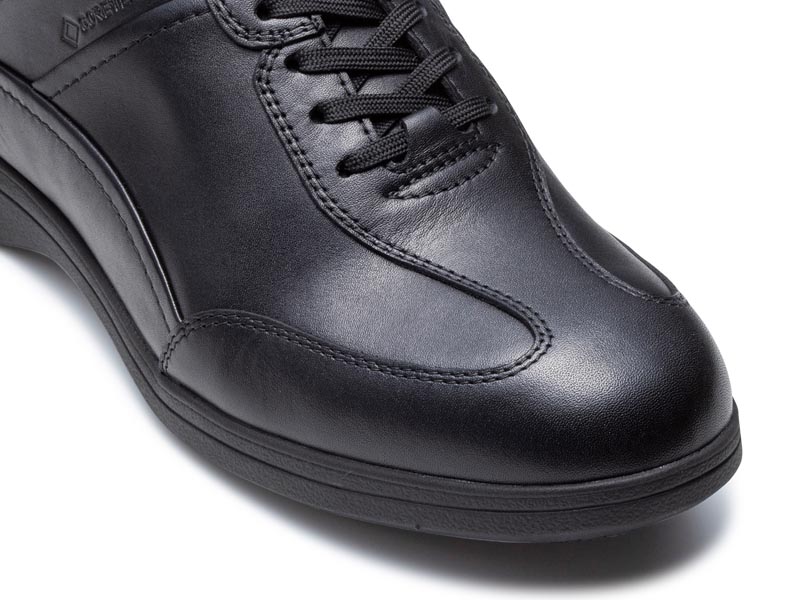 ファスナー付スニーカー GORE-TEX